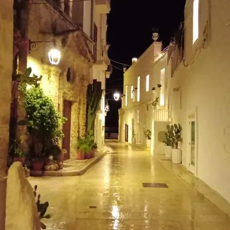 La Casa Del Lampione